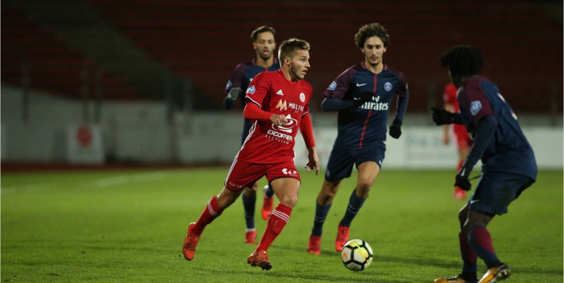 Val Jacob vs PSG